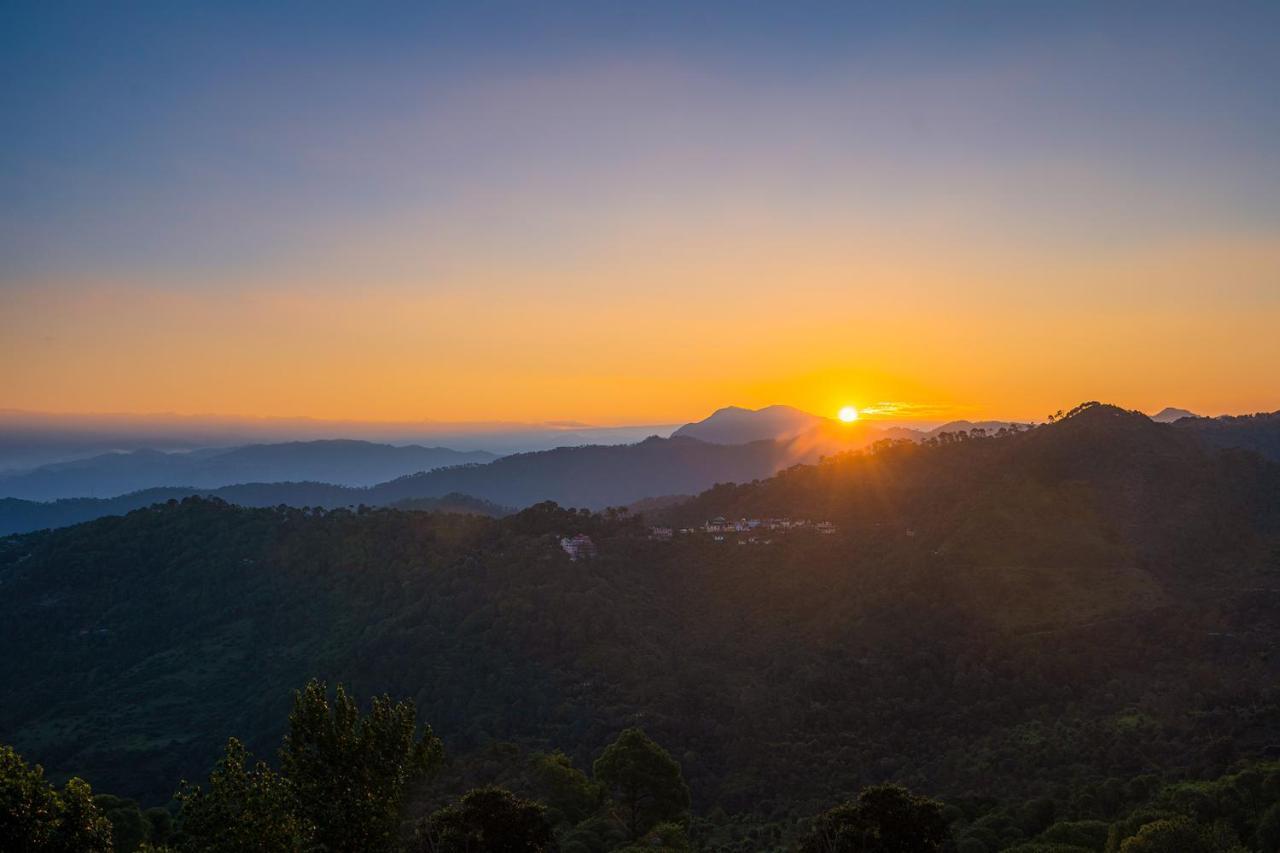 Stayvista At Springfield With Bonfire Kasauli Dış mekan fotoğraf
